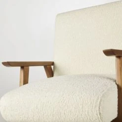 Maisons Du Monde Fauteuils Fauteuil à Bouclettes Blanches Et Frêne Massif -Fauteuils Shop fauteuil a bouclettes blanches et frene massif 1000 12 28 210030 4