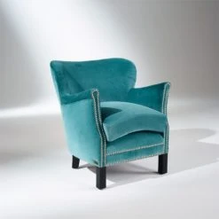Robin Des Bois Fauteuils Fauteuil Club En Velours Clouté Bleu Arctique -Fauteuils Shop fauteuil club en velours cloute bleu arctique 2