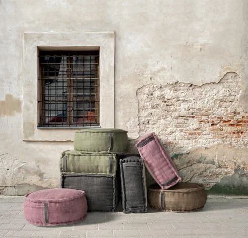 Pouf carré en coton revêtu effet lavé vert. RNT By Really Nice Things Poufs Pouf Carré En Coton Revêtu Effet Lavé Vert. -Fauteuils Shop pouf carre en coton revetu effet lave vert 1